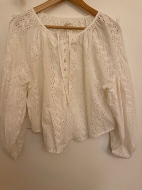 Urban Outfitters White Eyelet Blouse Boho Cotton Peasant Top S